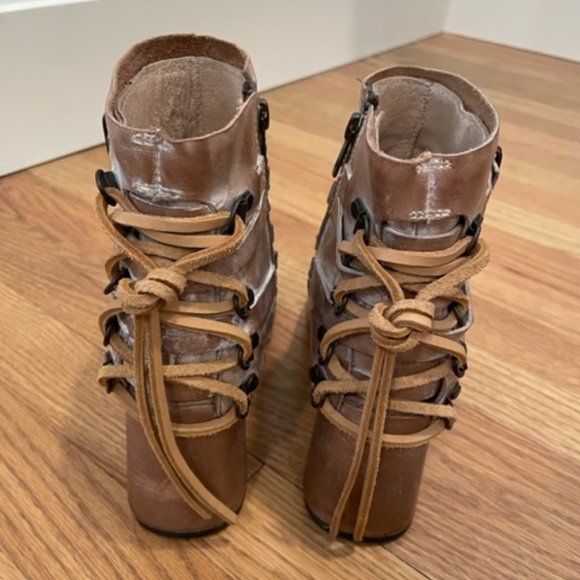 *SOLD* Freebird by Steven Hero - Picture 2 of 3